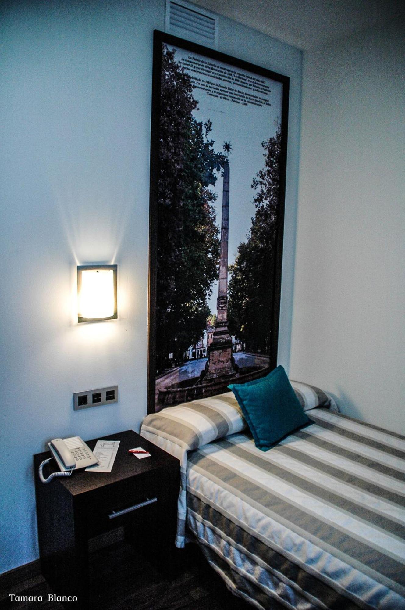 Hostal Aznaitin 바에자 객실 사진