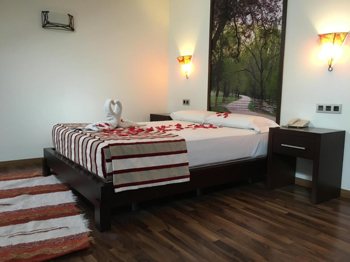 Hostal Aznaitin 바에자 외부 사진