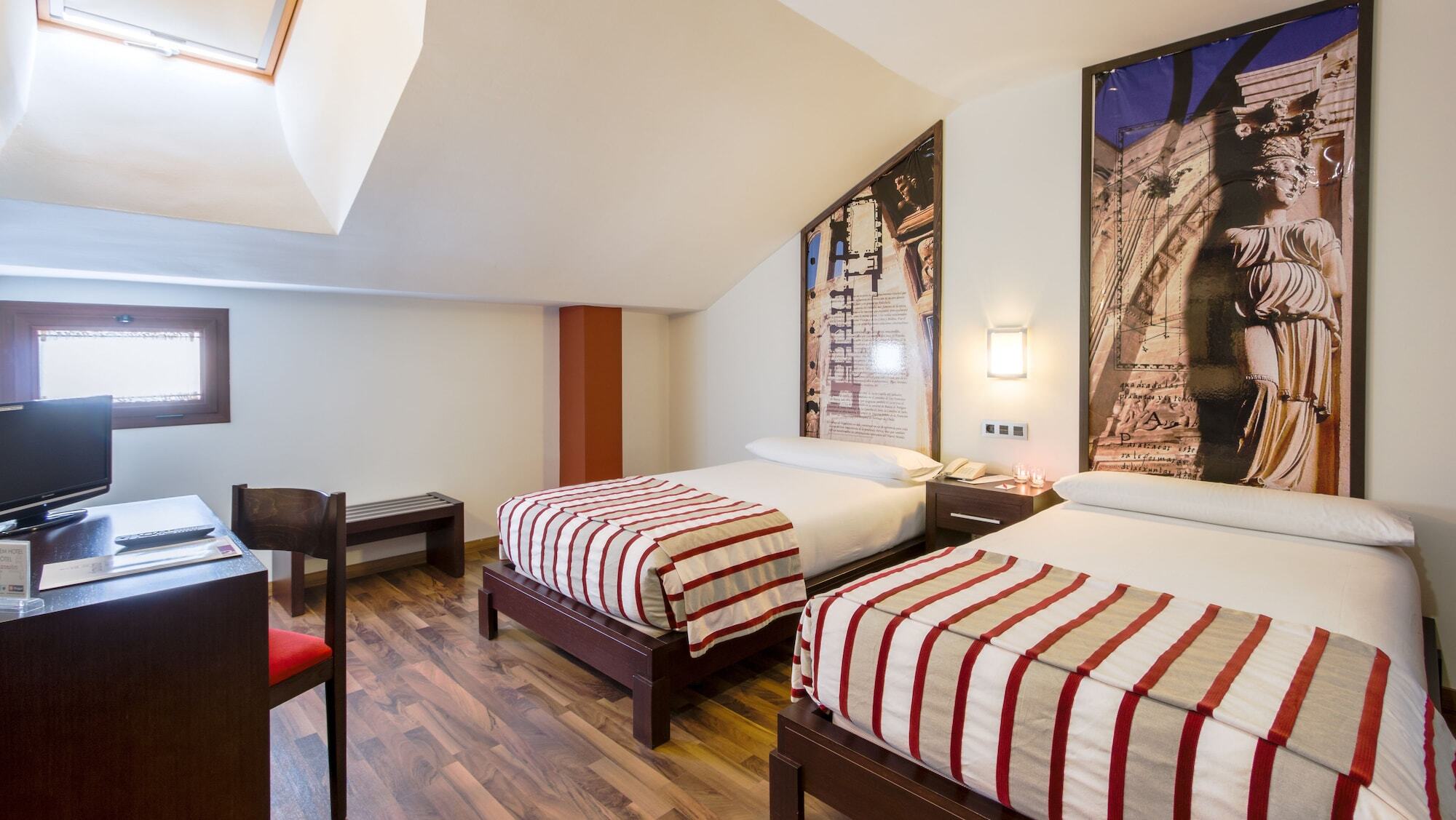 Hostal Aznaitin 바에자 외부 사진
