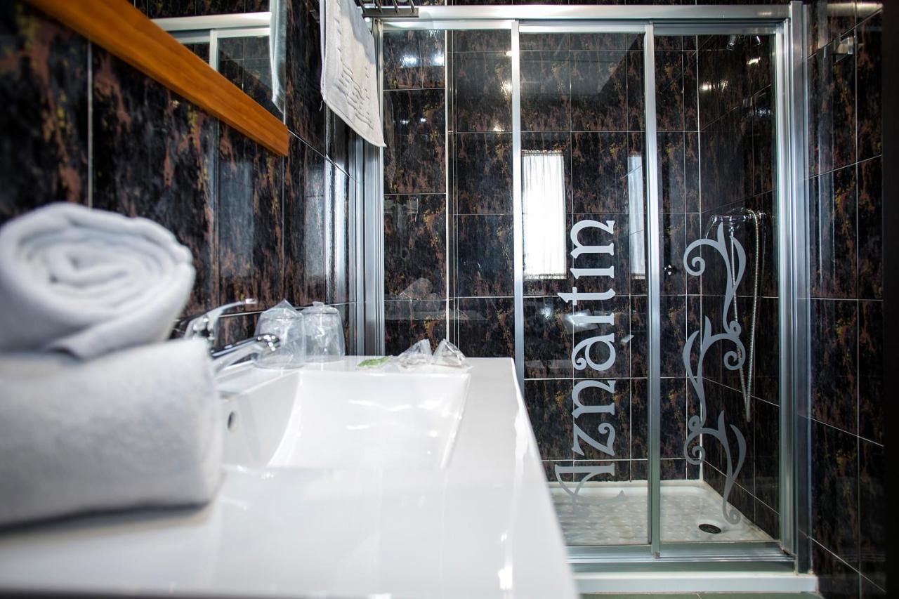 Hostal Aznaitin 바에자 외부 사진