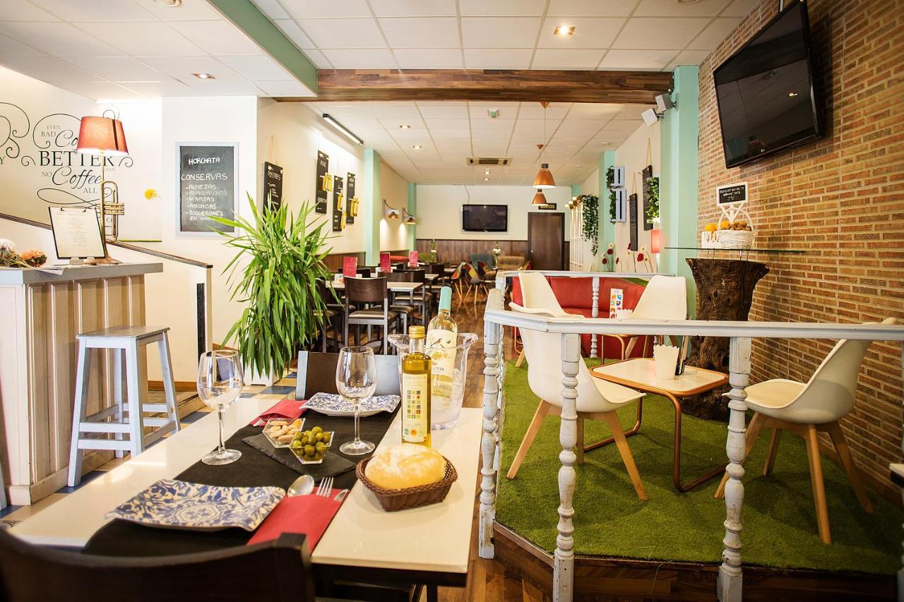 Hostal Aznaitin 바에자 외부 사진